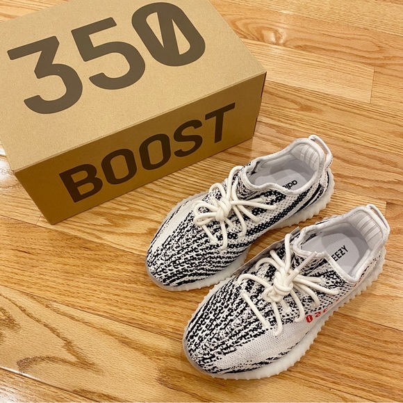 Adidas Yeezy Boost 350 V2 Zebra - Picture 4 of 7